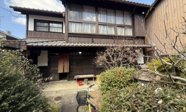 岡崎円勝寺町の京町家（白川筋沿）