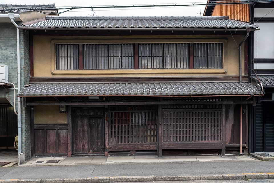 廻り階段のある京町家