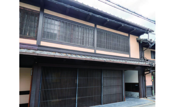 浄福寺通に面す、事業用の京町家
